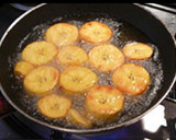 Foto del paso 3 de la receta: Tostones y chips de plátano verde