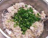 Foto langkah ke 3 dari resep Kembang tahu gulung isi talas.