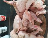 Foto langkah ke 1 dari resep Sayap Ayam Panggang Rasa Shoyu dan Lemon.