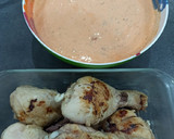 Foto del paso 5 de la receta: Jamoncitos de pollo en salsa de tomate, nata y queso 🍗🧀🍅