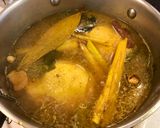 Foto langkah ke 6 dari resep Lontong Soto Ayam tanpa Kemiri.