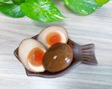 Hình bước làm 4 của món NITAMAGO (Trứng ngâm ăn với Mì Nhật)