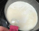 A picture of step 2 of Honeydew smoothie.