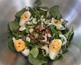 Une image de l'étape 4 de Salade de mâche œuf et lardons.