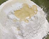 A picture of step 2 of Veg Cheese Paneer Pan Pizza.