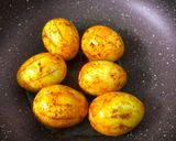 A picture of step 6 of Egg Do Pyaza.