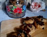 Foto langkah ke 8 dari resep Chewy Chocolate Chip Cookie.