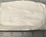 A picture of step 4 of No bake cheesecake.
