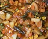 صورة لخطوة 7 من وصفة ايدام بالخضار🥔🌽🥕🌶️