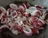 Foto langkah ke 1 dari resep Oseng Mercon Cumi.