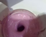 A picture of step 3 of Strawberry shake 🍓.
