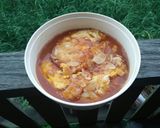 Foto langkah ke 5 dari resep Telur Ceplok Kuah Merah.