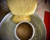 Foto del paso 5 de la receta: Bizcocho de yogur con nueces