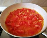 Foto del paso 3 de la receta: Sopa de garrofons con jarrete de cerdo ahumado