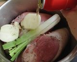 Foto del paso 1 de la receta: Codillos de cerdo