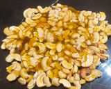 કાજુ ચિકકી (Kaju Chikki Recipe In Gujarati) રેસીપી સ્ટેપ3ફોટો