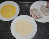 Foto del paso 2 de la receta: Chuletas de cerdo a la mostaza apanadas