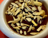 Foto del paso 4 de la receta: Natillas de flan y chocolate