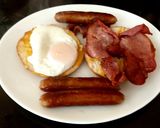 A picture of step 4 of My Sausage, Bacon & Poached Egg on Bagels Lunch 🥰.