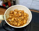 Foto langkah ke 5 dari resep Ayam Bumbu Wijen Karya Anindya.