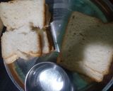 A picture of step 2 of Super crispy bread rolls.