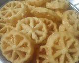 Foto langkah ke 3 dari resep Kembang Goyang Wijen.