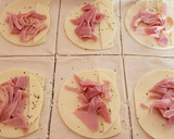 Foto del paso 2 de la receta: Cañas de hojaldre de jamón serrano, jamón york, quesos y sobrasada