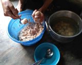 Foto langkah ke 4 dari resep Pentol Bakso Telur Ayam /Telur Puyuh /Kecil daging ayam mix sapi.