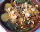 Foto del paso 3 de la receta: Fogonero con almejas y gambas en cazuela de barro