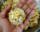 A picture of step 2 of Puffed Rice & Sesame Seeds Ladoo.