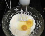 Foto del paso 5 de la receta: Tarta de queso al horno con caramelo