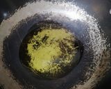 Foto del paso 3 de la receta: Salmón marinado en naranja, sobre cama de espinacas y patacón