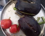 A picture of step 1 of Baingan bharta.