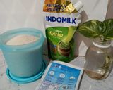 Foto langkah ke 1 dari resep Silky Puding Matcha Vla Stroberi.