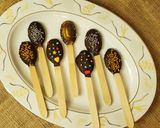 صورة لخطوة 12 من وصفة مشروبات الشتاء☕ الشوكولاتة الساخنة🍫(هوت تشوكليت) بطريقة تقديم حلوة جداً وهنقدمها في شكل هدايا رقيقة🛍