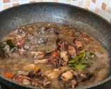 Foto langkah ke 4 dari resep Oseng Cumi Hitam.
