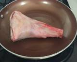 Slow cooked lamb shanks