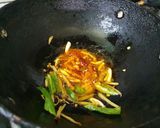 A picture of step 3 of Amritsari Chana Masala.