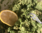 Foto del paso 5 de la receta: Pirámide de guacamole con pimienta de Sichoan
