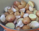 Foto del paso 2 de la receta Patatas nuevas al tomillo y limón