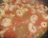 A picture of step 2 of Spaghetti chitarra al sugo di scampi.