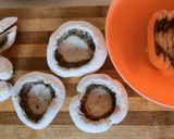 Gombával és sajttal göngyölt pulykamell recept fázis 1 fotója
