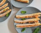 Foto del paso 5 de la receta: Espárragos blancos con salmón ahumado