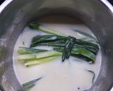 Hình bước làm 3 của món Coconut Angel food cake