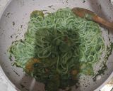 Foto langkah ke 3 dari resep Spinach Shrimp Creamy Pasta.