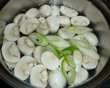 A picture of step 4 of Mushroom Miso Soup.