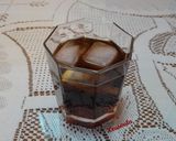 Φωτογραφία βήματος 2 της συνταγής 3️⃣0️⃣ Amaretto And Coke (Cocktail) Αμαρέττο με κόλα (κοκτέιλ)