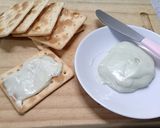 Foto del paso 6 de la receta: Queso untable sabor Roquefort 🧀✅| Fácil y rápido | Paso a paso 🔥🍞