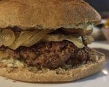 Foto del paso 3 de la receta: Hamburguesa con cebolla caramelizada y roquefort