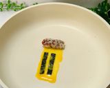 Foto langkah ke 3 dari resep Egg Rolls Nori Rice.